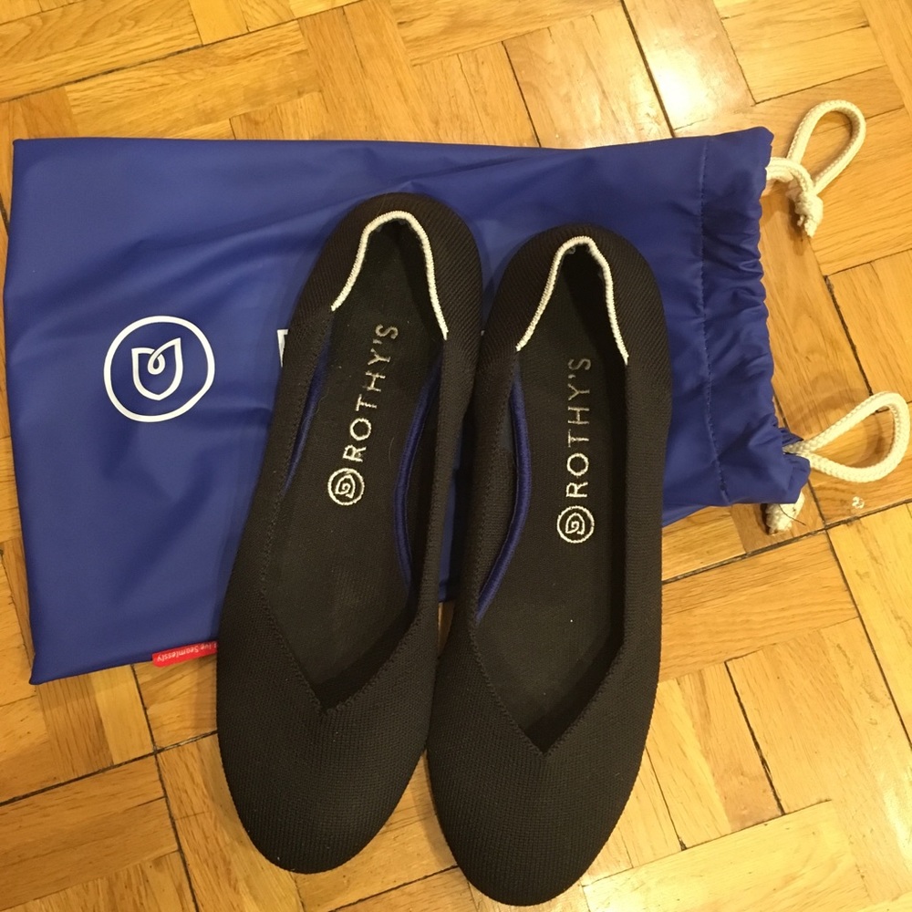 Rothy’s Round Toe Flats in Black